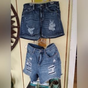 Judy BLUE 2 pr denim jeans shorts L